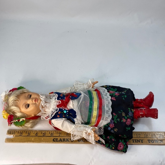 European Ethnic Dressed Sleepy Eye Vinyl Doll Short Blond Hair Ribbons 18" Tall - Picture 15 of 15